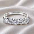 Amara Cinq Eternity Ring