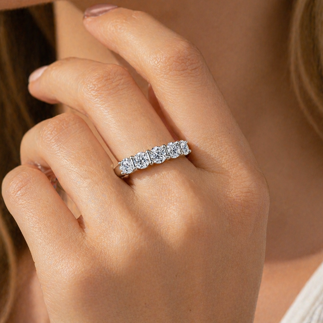 Amara Cinq Eternity Ring