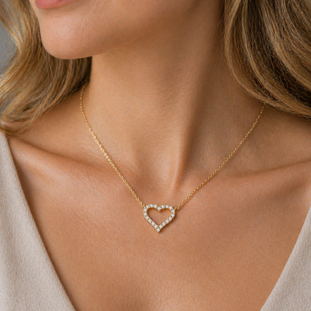 Amelie Amora Pendant Necklace