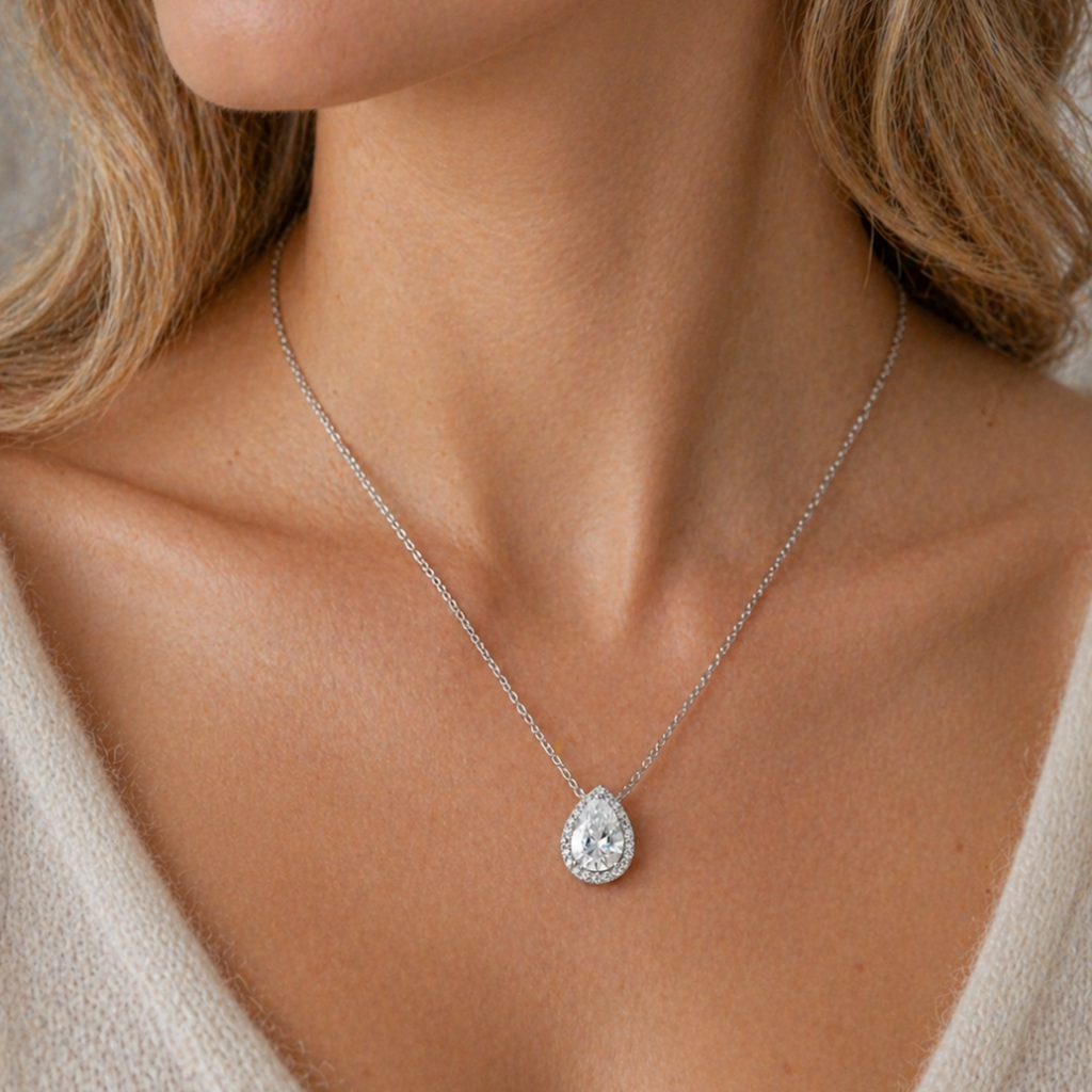 Leona Aqua Pendant Necklace